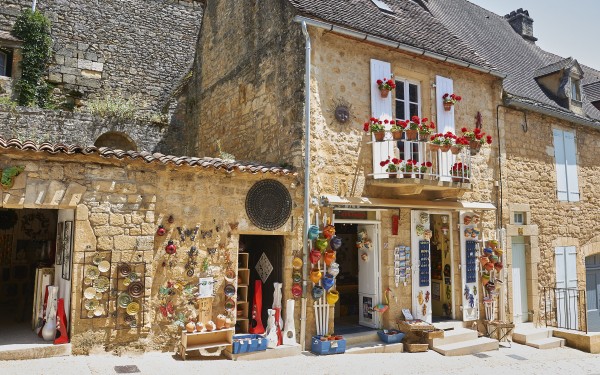 Domme 2S bastide Dordogne Frankrijk train vakantie uitzicht toerisme.jpg