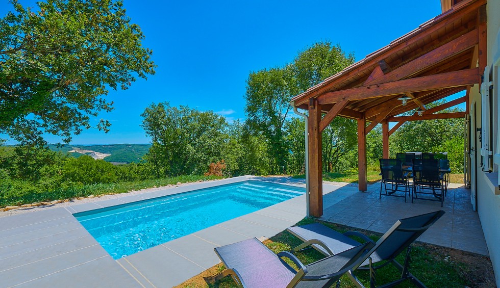 Lanzac 18 1S vakantiepark Frankrijk luxe villa zwembad Dordogne.jpg