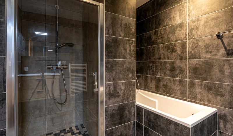 App 5 9 AlpChalets Portes du Soleil Frankrijk Alpen luxe vakantiepark ski resort wellness piste haut