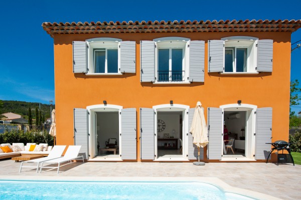 Salernes B10 Frankrijk luxe villa prive zwembad Var Provence vert golf.jpg