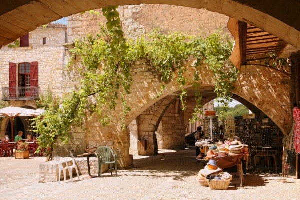 Sarlat 11 Dordogne Frankrijk vakantie luxe villa toeristisch animatie.jpg
