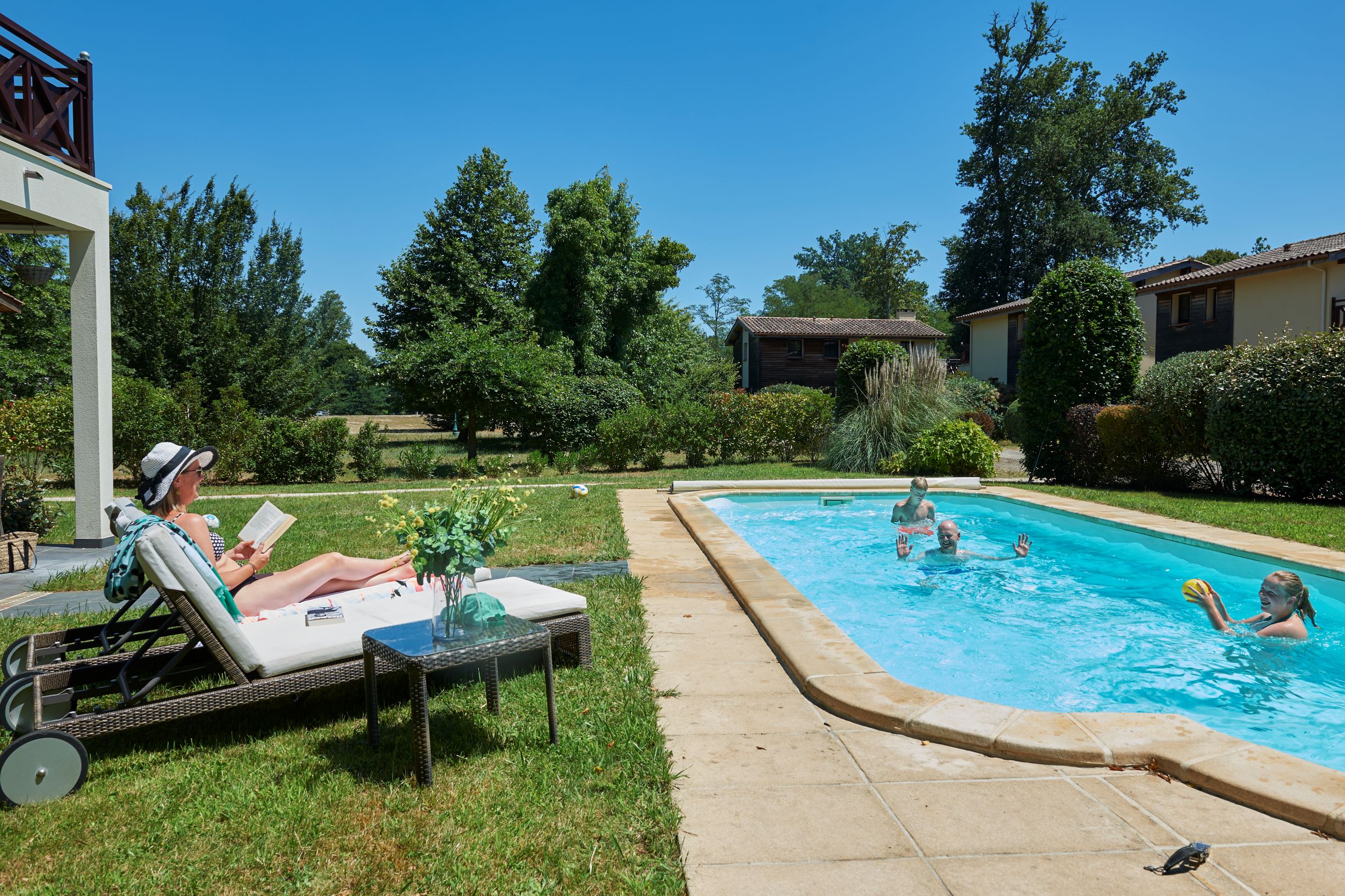 Chateau De Salles Margaux 8 P Deluxe Zwembad Francecomfort Vakantieparken