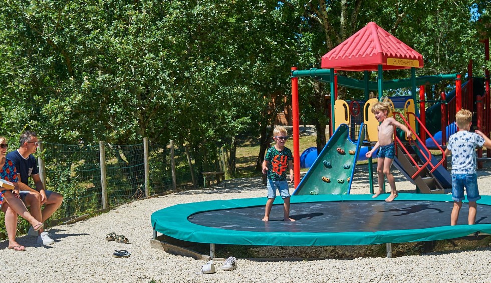 Animatie 5 Village des Cigales kidsclub vakantie Dordogne Frankrijk.jpg