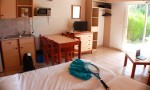 Espinet 8 appartement vakantiepark Quillan Languedoc Frankrijk hotel service senioren wandelen.jpg