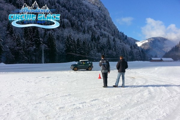 Circuit Glace 3 ijsrijden Abondance vakantie Frankrijk expert pilot portes du soleil wintersport.jpg