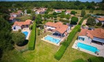 Forges 22 Vieille Vigne zwembad luxe villa vakantiehuis park Frankrijk Poitou Charentes.jpg