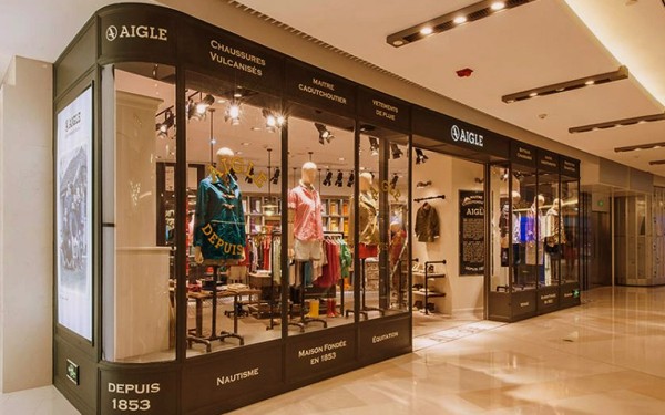 Nailloux 8 Frankrijk ariege midi languedoc vakantiehuis luxe villa outlet kleding winkelen kids gezi