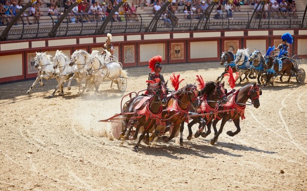 P 4 Puy du Fou Le Signe du Triomphe Vendee Frankrijk vakantie villa.jpg