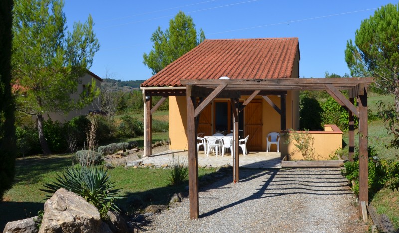 Espinet 2p st 1 Vakantiepark Quillan Zuid Frankrijk Languedoc Pyreneeen zwembad animatie.jpg