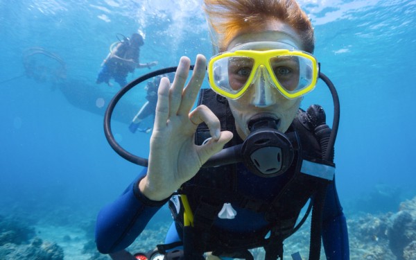 Snorkelen 2 Frankrijk diepzeeduiken diving plonger vakantie middellandse zee kust Provence.jpg