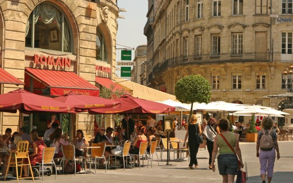 Bordeaux 24 Frankrijk centre vakantiehuis luxe villa chateau de salles restaurant zwembad.jpg