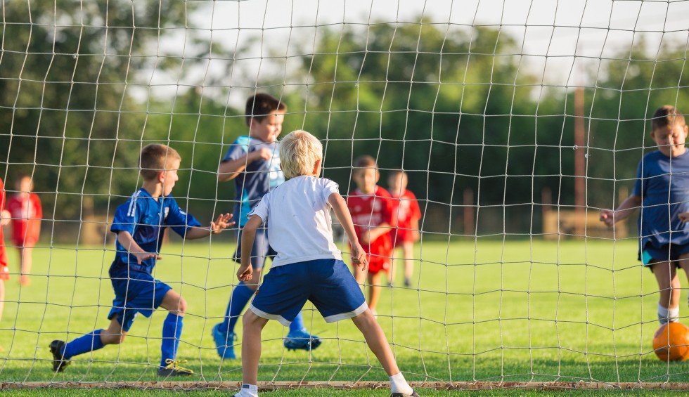 Voetbal 1 Vakantie Frankrijk luxe vakantiehuizen kinderen zwembad.jpg