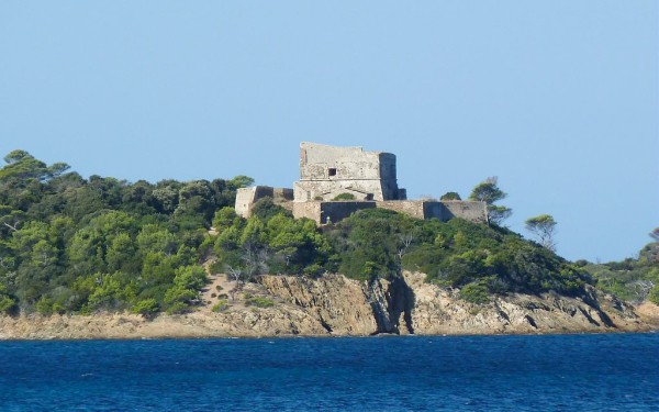 Iles de Hyeres 25 Frankrijk Provence vakantie alycastre strand Proquerolles, Port Cros Levant Middel