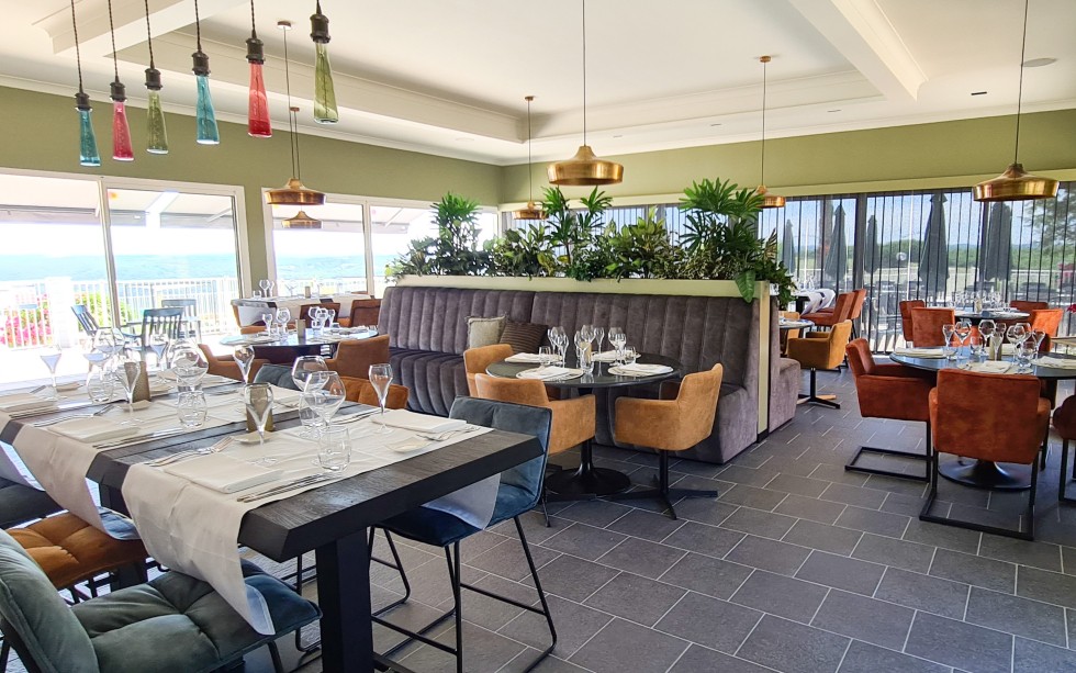 Restaurant & bar