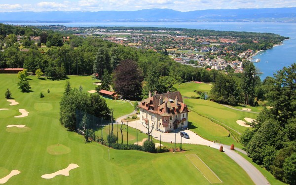 Golf 15a Evian Geneve tijdens vakantie Frankrijk in Abondance AlpChalets Portes du Soleil.jpg