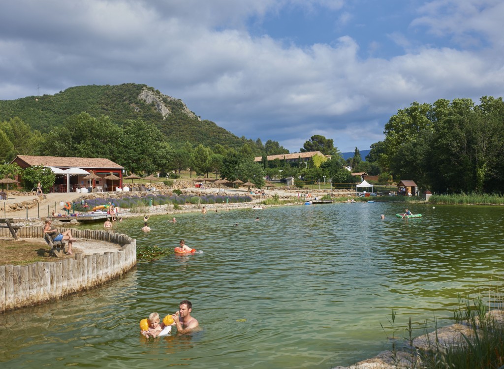 Espinet F4 Quillan Frankrijk volleybal Languedoc zee strand meer kust vakantiehuis park kidsclub zwe
