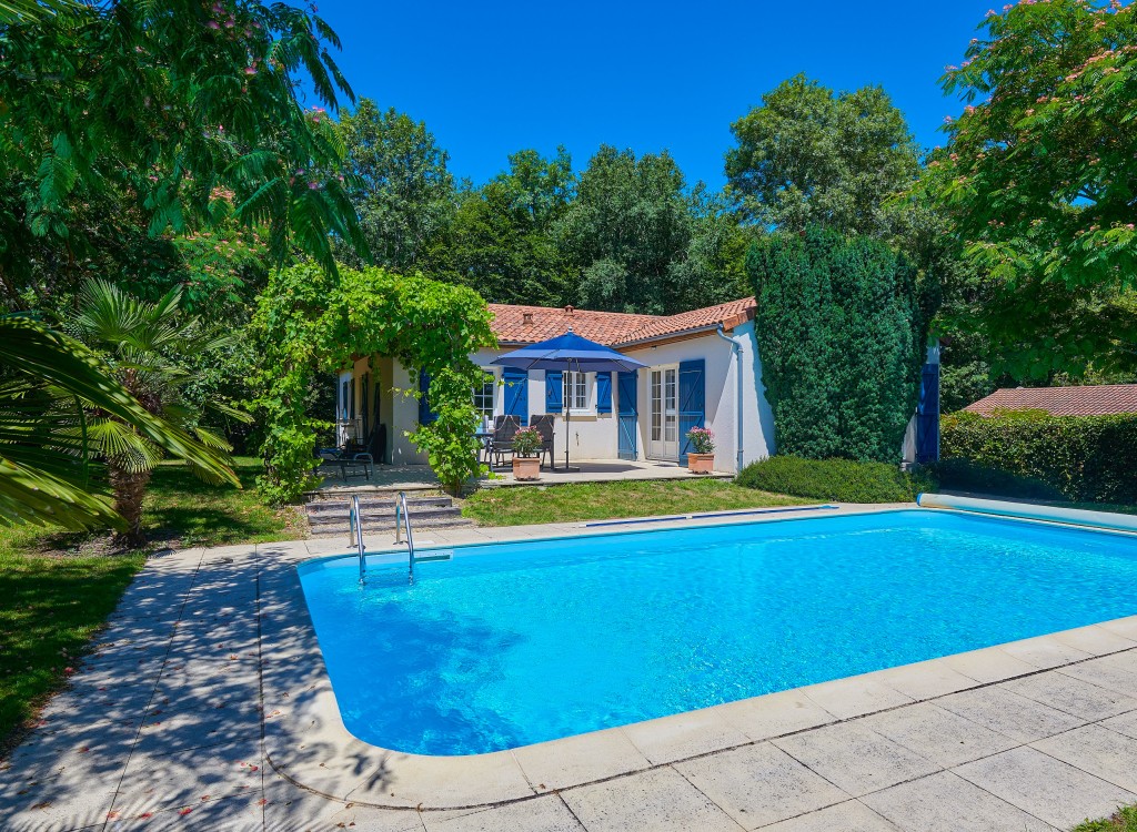 Vigeliere 3 2SS Forges Frankrijk luxe vakantiehuis villa privezwembad poitou charentes.jpg