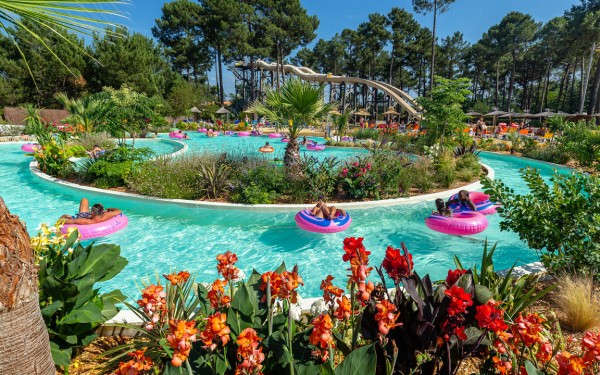 Aqualand 1 Arcachon aquaparc Frankrijk Chateau de Salles vakantiepark luxe villa zwembad aquitaine.j