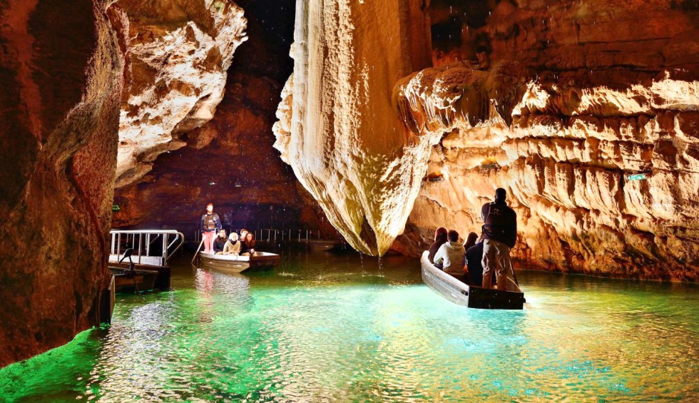 Padirac 1 gouffre grot Dordogne Frankrijk vakantie gezin varen.jpg