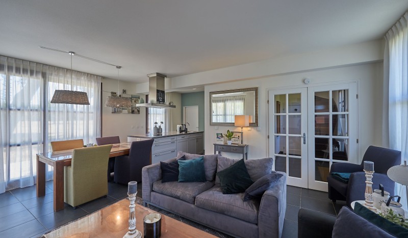 Fronsac 12 Frankrijk luxe villa vakantiepark zwembad Aquitaine zee strand Gironde  animatie kinderen