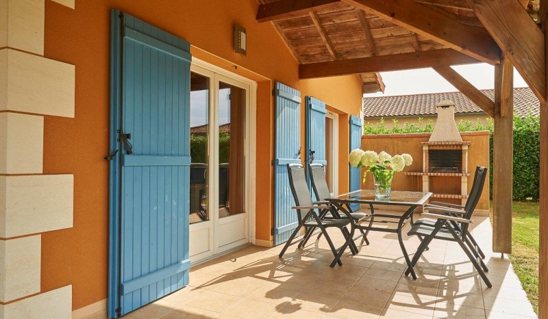 DLF huis 617 Frankrijk Domaine les Forges le bois senis vakantiehuis luxe villapark bungalows zwemba
