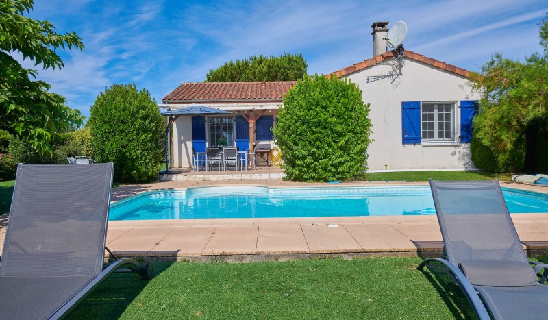 Forges 1 Bourg Est golfresort bluegreen Frankrijk poitou charentes villa zwembad.jpg