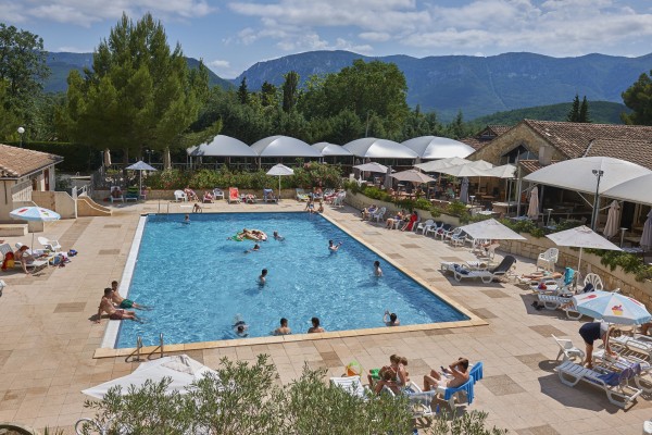 Espinet P7 Quillan  Languedoc vakantiepark Frankrijk vakantiehuis bergen zee animatie kinderen.jpg