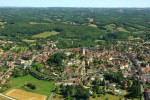 Gourdon 1 vakantie Dordogne Frankrijk Montmarsis vakantiepark zwembad restaurant animatie.jpg