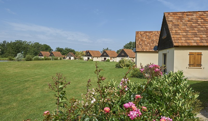 Le Lac Blue 1 vakantiepark Frankrijk luxe vakantiehuizen zwembad airco Rocamadour.jpg