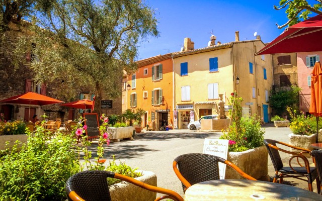 tour 2 Frankrijk vakantiepark tourtour Provence Var luxe villa kust vakantieland zee strand.jpg