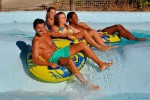 Aquapark 8 Provence Var Frejus Maxime vakantie Frankrijk luxe villa zwembad glijbaan.jpg