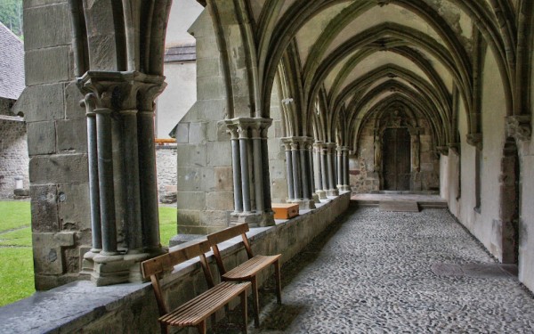 Abdij Abondance 2 portes du soleil toerisme klooster met geestelijken bezichtigingen.jpg