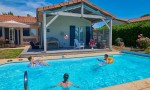 Forges 16 Vieille Vigne zwembad luxe villa vakantiehuis park Frankrijk Poitou Charentes.jpg