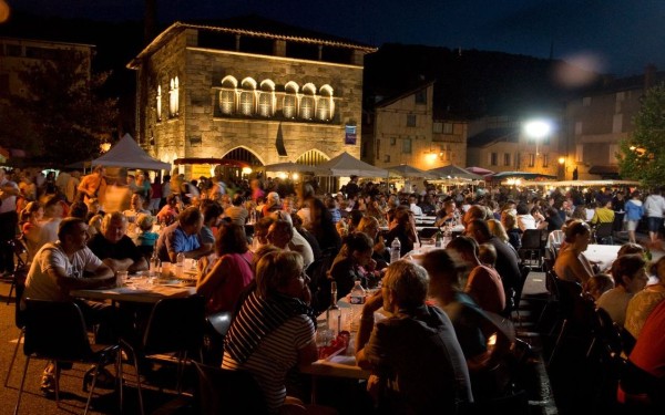 Figeac 6 toerisme vakantiepark luxe villa animatie nederlands zwembad.jpg