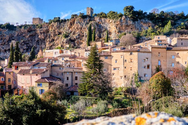 Cotignac 7a Provence verte Frankrijk Var villa vakantiehuis rots grotten.jpg