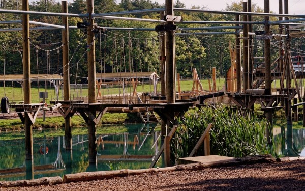 Pretpark 6 Frankrijk wandelen klimmen speeltuin natuur rust uitzicht sfeer vakantiehuis wifi zwembad