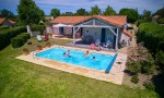 Forges 21 Vieille Vigne zwembad luxe villa vakantiehuis park Frankrijk Poitou Charentes.jpg