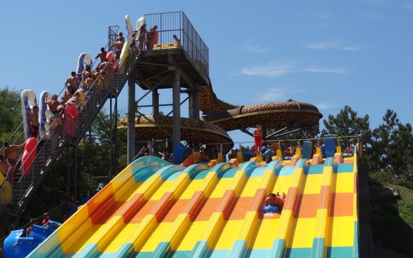 Aqualand 3 Arcachon aquaparc Frankrijk Chateau de Salles vakantiepark luxe villa zwembad aquitaine.j