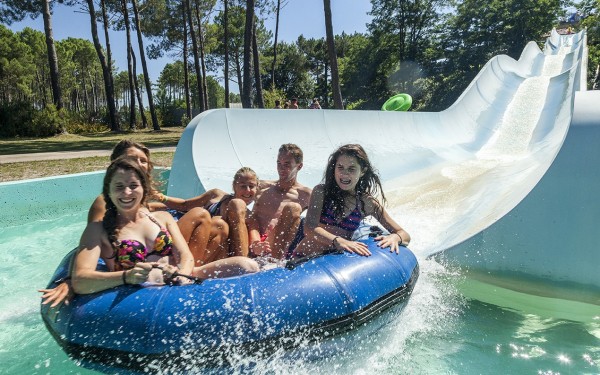 Aqualand 2 Arcachon aquaparc Frankrijk Chateau de Salles vakantiepark luxe villa zwembad aquitaine.j