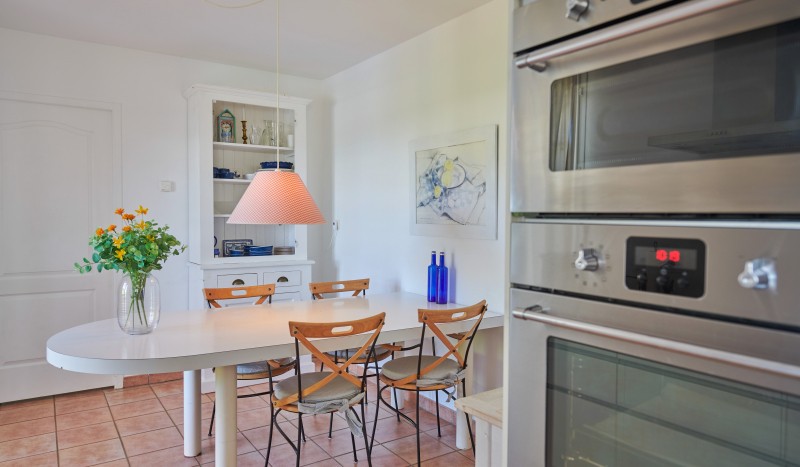 Forges 6 Vieille Vigne zwembad luxe villa vakantiehuis park Frankrijk Poitou Charentes.jpg