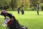 Golf 9 course Frankrijk vakantiepark luxe villa golfresort zwembad tee par club.jpeg