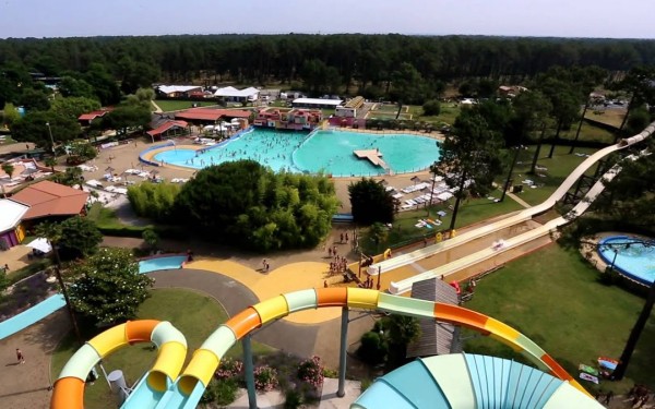 Aqualand 12 Arcachon aquaparc Frankrijk Chateau de Salles vakantiepark luxe villa zwembad aquitaine.