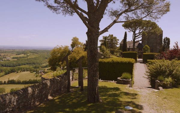 Turenne 3 Frankrijk vakantieland luxe villapark wifi zwembad gezin senioren.JPG