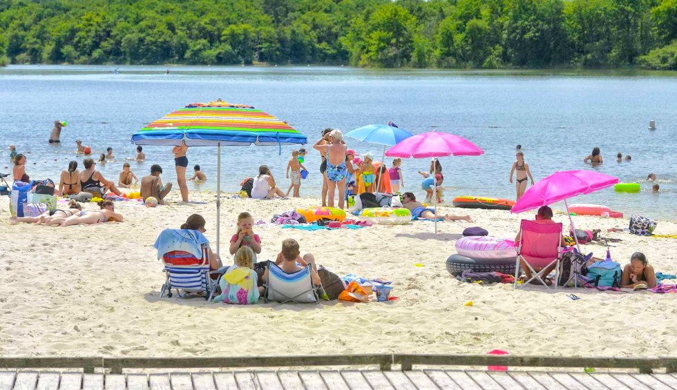 Watersport 1a Frankrijk Dordogne recreatiemeer tamnies vakantiehuis.jpg