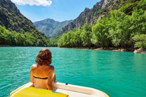 Lac de Castillon 3 zeilen Frankrijk Gorges Verdon Provence Castellane luxe villa.jpg