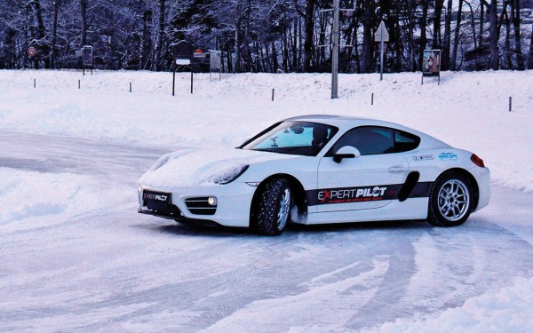Circuit Glace 1 ijsrijden Abondance vakantie Frankrijk expert pilot portes du soleil wintersport.jpg
