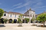 Monflanquin 2 Frankrijk Dordogne Lot bastide vakantie luxe villa feesten plus beaux village.jpg