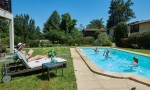Fronsac 2 zwembad piscine Frankrijk luxe villa vakantiepark Aquitaine Gironde  animatie kinderen res