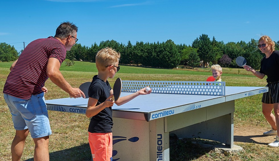 Animatie 4 Village des Cigales kidsclub vakantie Dordogne Frankrijk.jpg