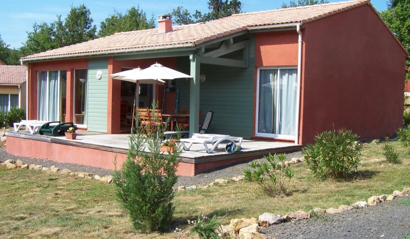 ES 4s 1 Frankrijk Languedoc vakantiepark Middellandse zee Espinet Quillan zwembad restaurant wandele